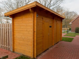 eigener Fahrradschuppen vor der Ferienwohnung