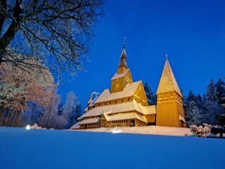 Stabkirche am Abend