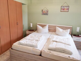 Schlafzimmer unten