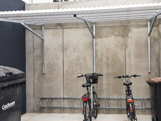 Überdachter Fahrradabstellplatz