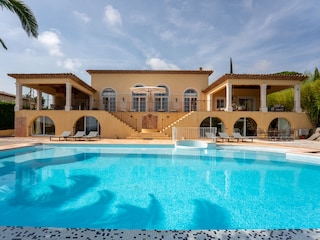 Frontside of the villa