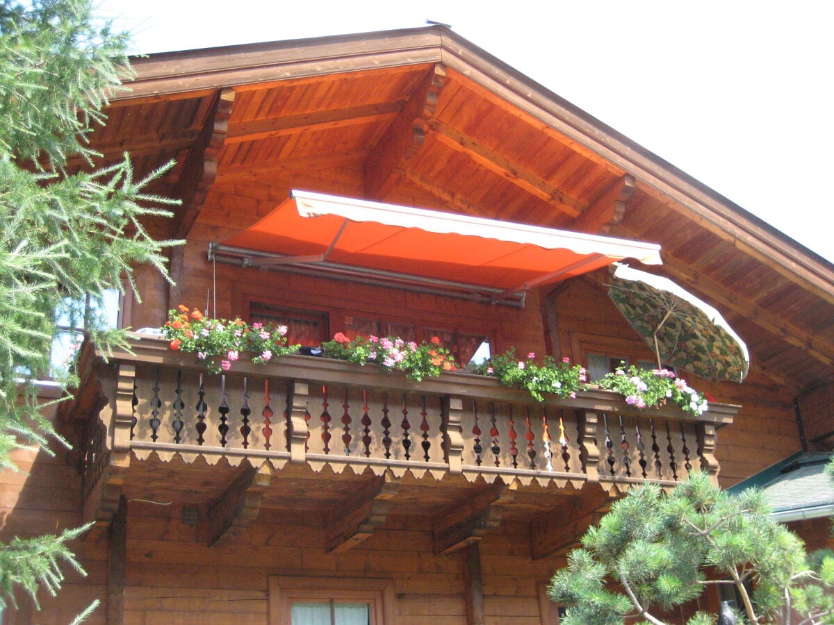 großer Balkon, herrlichen Sonnenuntergang genießen