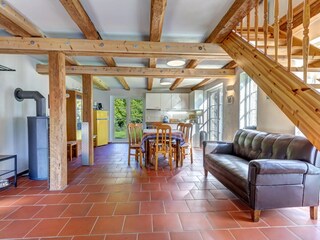 Wohnküche mit Kamin