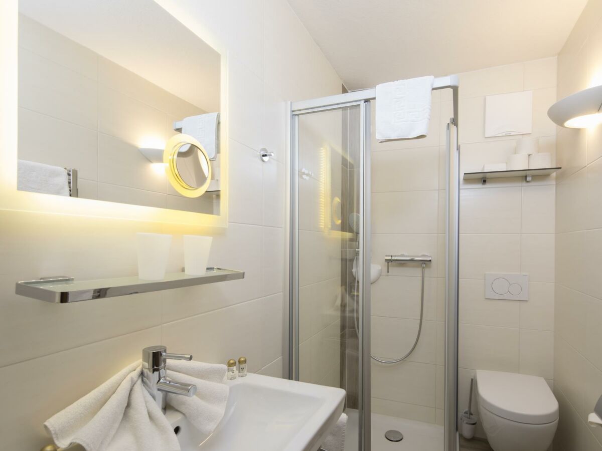 Familiensuite Angerer Dusche/WC 2