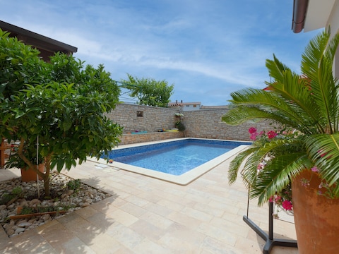 Holiday apartment Villa Kascuni A4