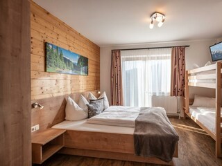 Haus_Barbara_Dorfstrasse_21_Itter_Ferienwohnung_Ka