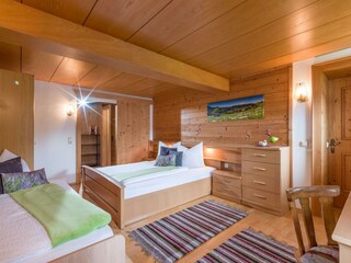 Hofbauer_Dorfplatz_6_Itter_06_2020_Ferienwohnung_B