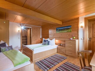 Hofbauer_Dorfplatz_6_Itter_06_2020_Schlafzimmer