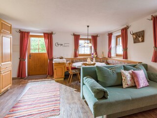 Hofbauer_Dorfplatz_6_Itter_06_2020_Ferienwohnung_B