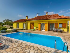 Villa Angela mit Pool - Krmed - image1