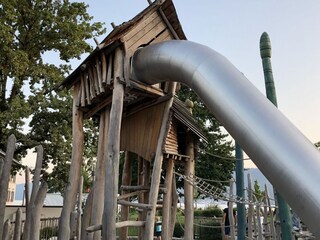 Kinderspielplatz mit Seeblick , 700 m bis zur FEWO
