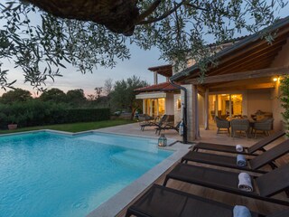 Villa Nar mit Pool