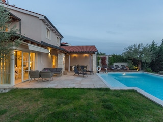 Villa Nar mit Pool