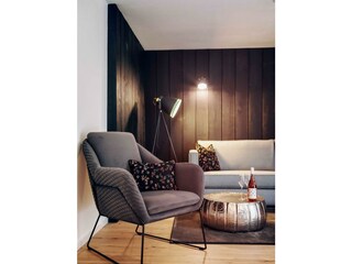 Freudensprung Wohnzimmer