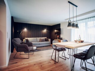 Freudensprung Wohnzimmer