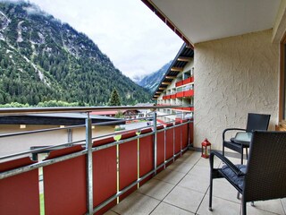Balkon mit Bergblick