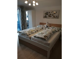 Schlafzimmer 2