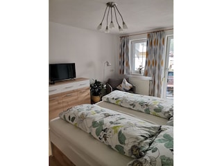 Schlafzimmer 2