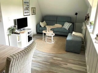 Wohnber. m. zus.Klappcouch