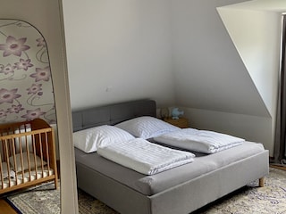 Großes Schlafzimmer 1. Stock