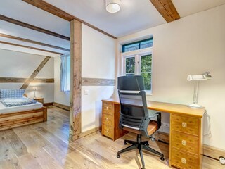 Study neben Schlafzimmer 1
