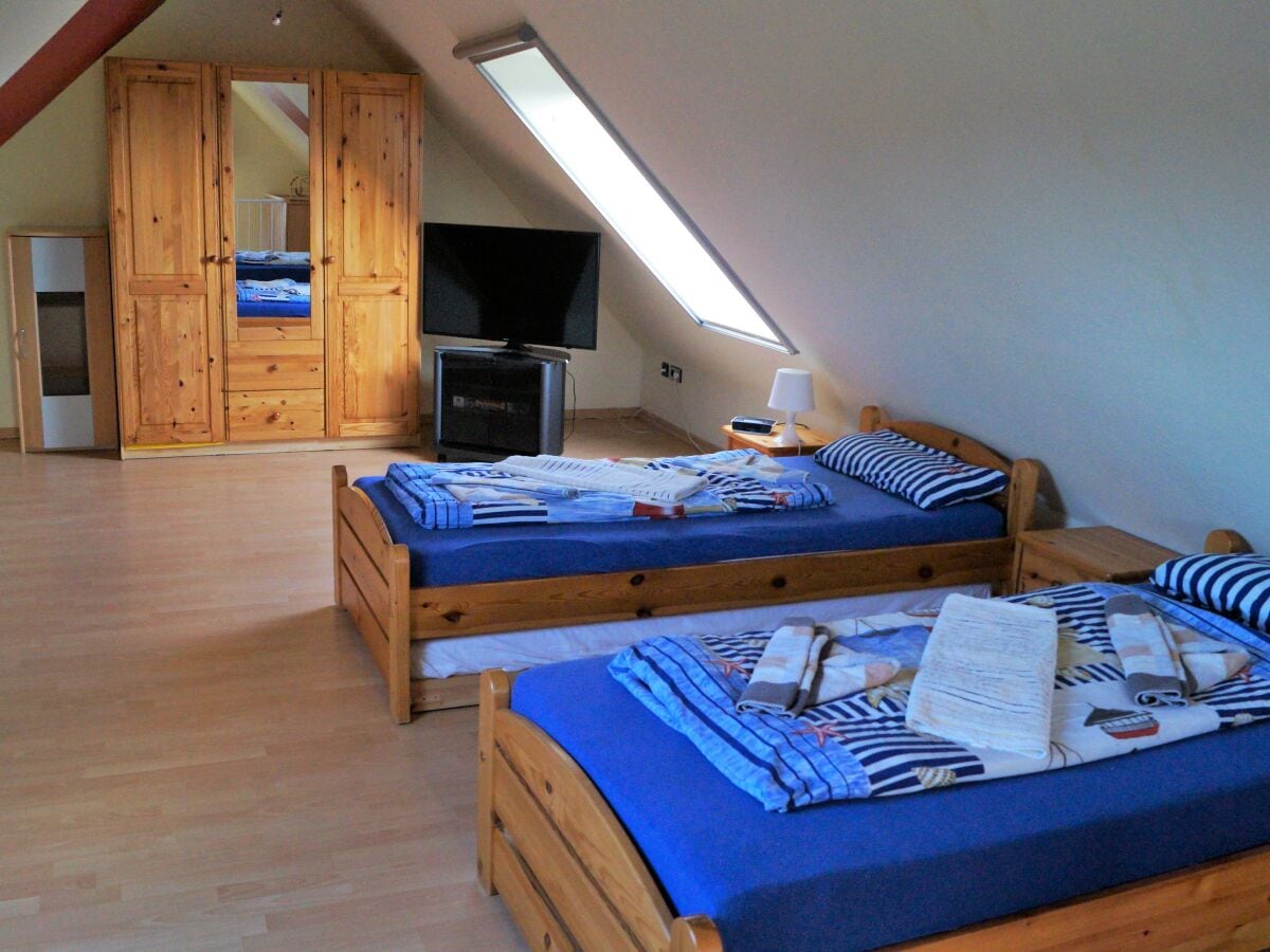 Schlafzimmer 3