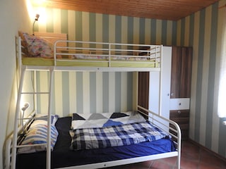 3-Bett Zimmer EG