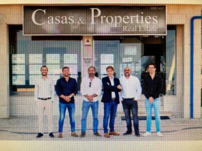 Firma CASAS & PROPERTIES - SANTOS SANTOS