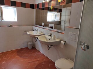 Bad EG mit Dusche