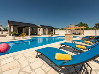 Villa Benkovac Außenaufnahme 9