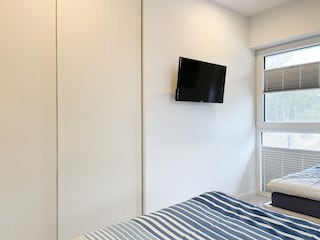 TV, Verdunkelungsplissee