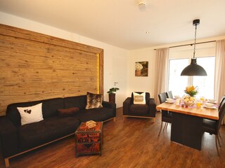 Wohnraum "Alpenglühen" Wohnung 2