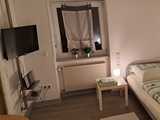 2 - Bett-Zimmer  15.01.23 016
