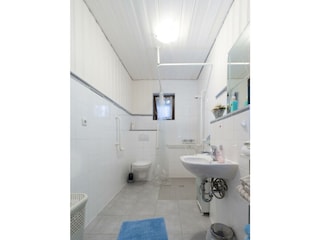 Badezimmer 1
