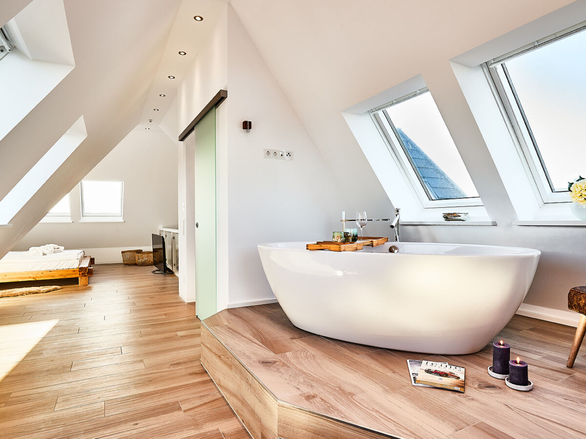 Stylische 4-Zi-Neubau-Ferienwohnung "Place2be" mit Meerblick allround