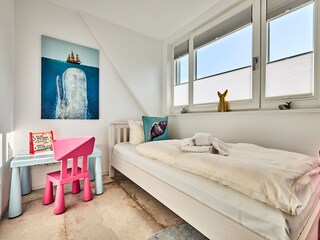 Schlafzimmer 3/Kinderzimmer