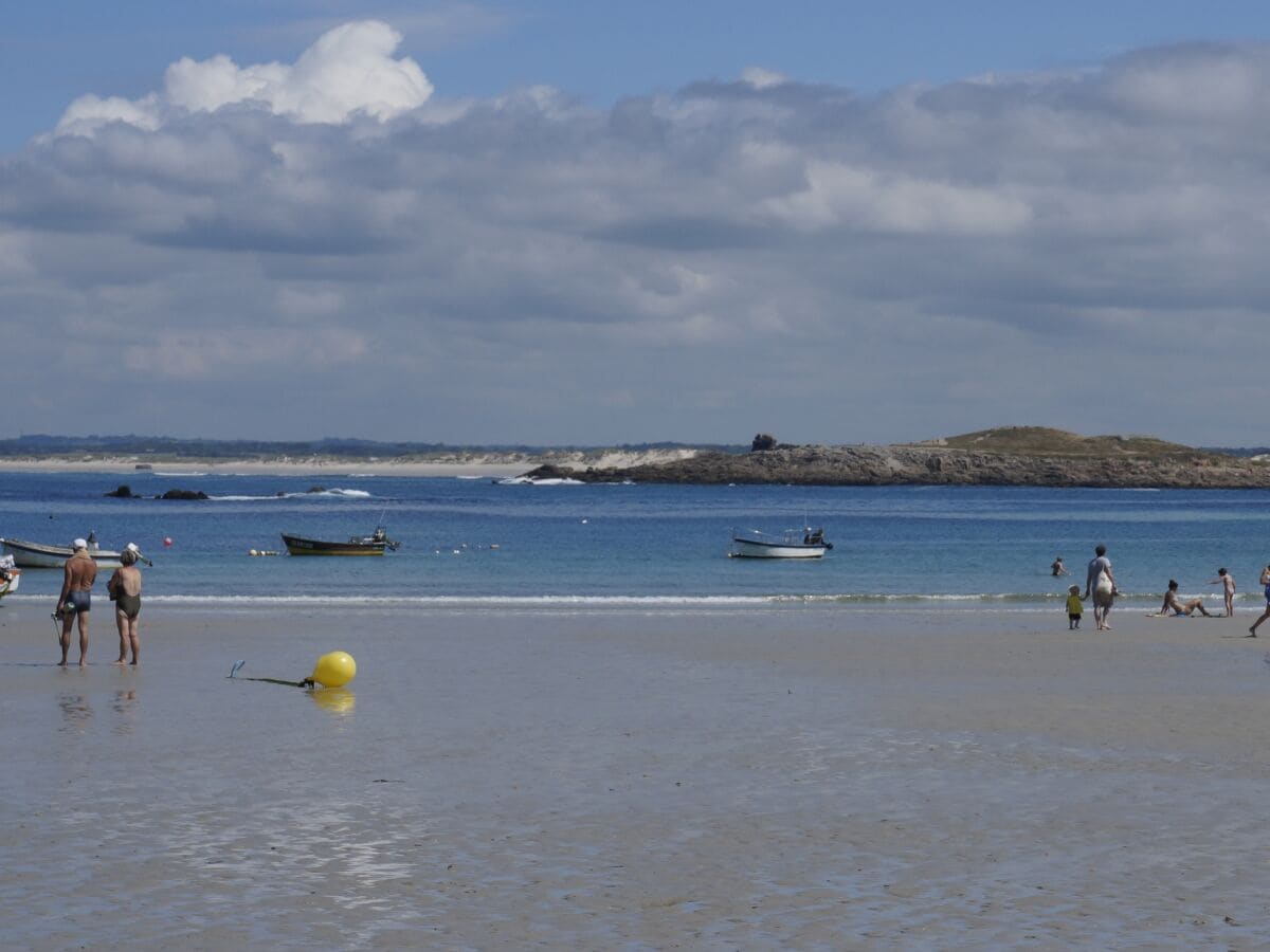 Sandstrand neben dem Ferienhaus