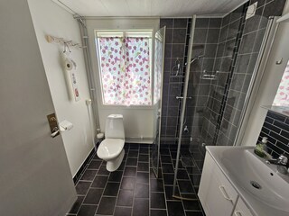 Dusche/ WC