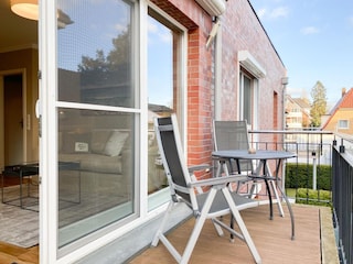 Südbalkon mit elektrischer Markise