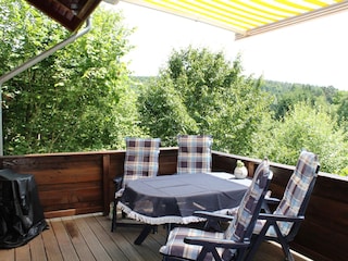 Balkon mit Blick ins Grüne