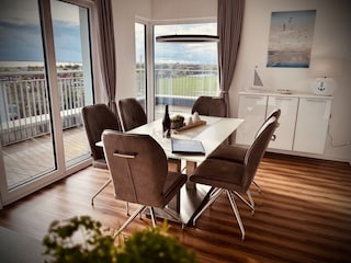 Esszimmer mit Südblick auf Horumersiel