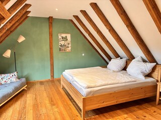 Grünes Schlafzimmer