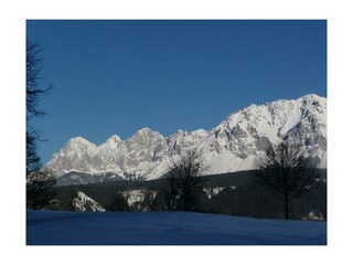 Der Blick vom Hof im Winter