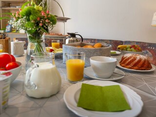 IMG_5939a-Frühstück-2_2M