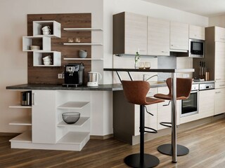 Charly Kahr Family Harti