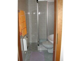 Vierbettzimmer/Dusche