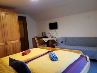 Schlafzimmer Mini - App.