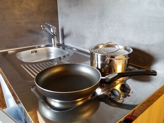 Mini - App. Herd und Spülenschrank