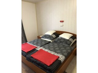 619E973F-0830-4691-A368-5585A88E81DB