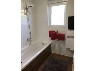 C66C047F-0802-4B7F-93FD-2D7D4F69ECF0